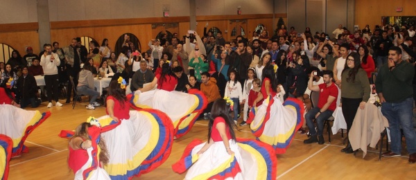 Consulado de Colombia en Vancouver celebra el Día de las Velitas 2024 